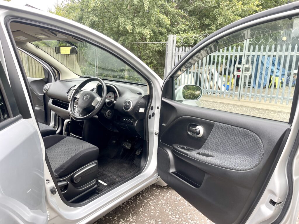 2011 NISSAN NOTE 1.5 AUTOMATIC 5 SEATS HATCHBACK PETROL