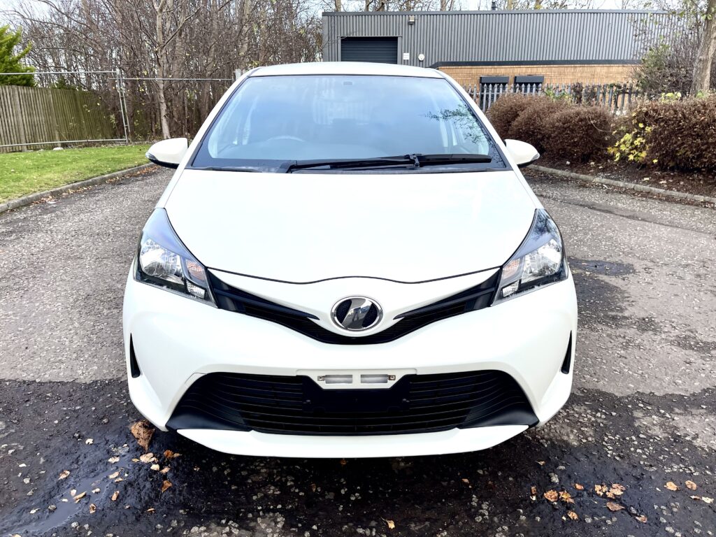 2014 TOYOTA VITZ ( YARIS ) FRESH IMPORT 1.3 AUTOMATIC 5 DOOR HATCHBACK PETROL 4 GRADE LOW MILAGE ULEZ