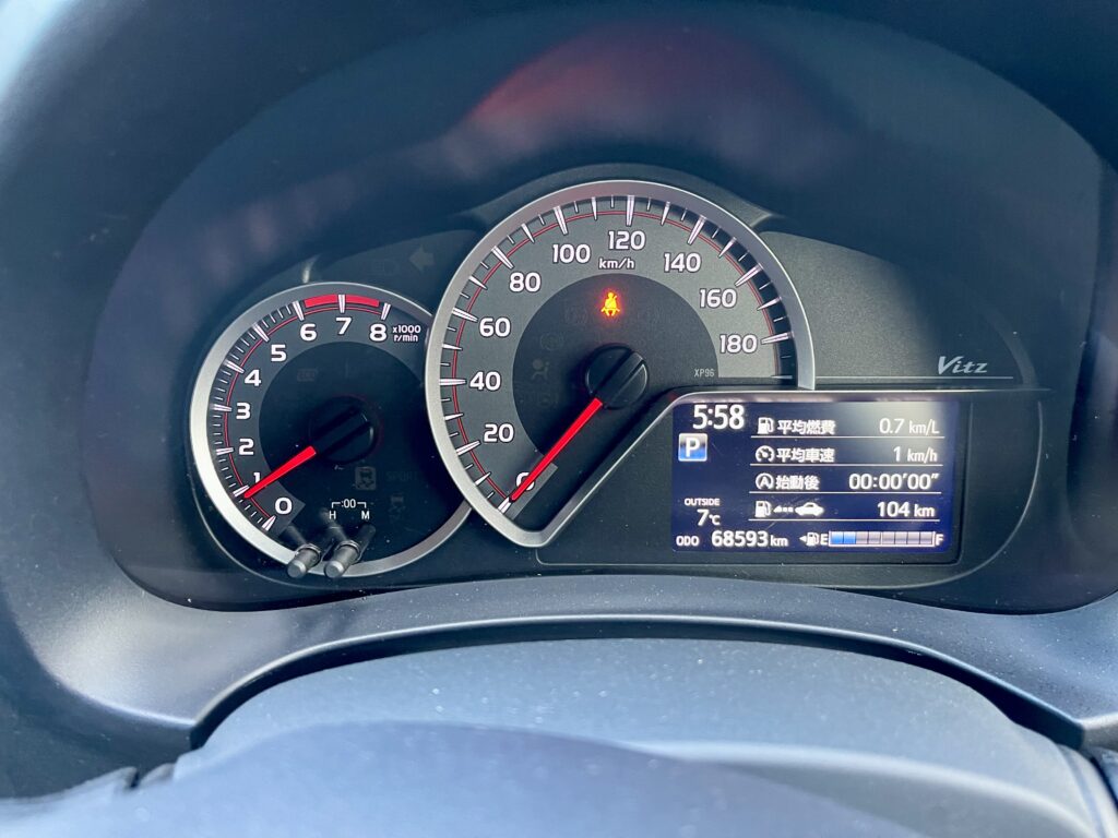 2014 TOYOTA VITZ ( YARIS ) FRESH IMPORT 1.3 AUTOMATIC 5 DOOR HATCHBACK PETROL 4 GRADE LOW MILAGE ULEZ