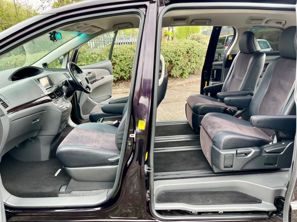 2011 TOYOTA ESTIMA AERAS FRESH IMPORT 2.4 AUTO 5 DOOR PETROL MPV 7 SEATS 4/B GRADE