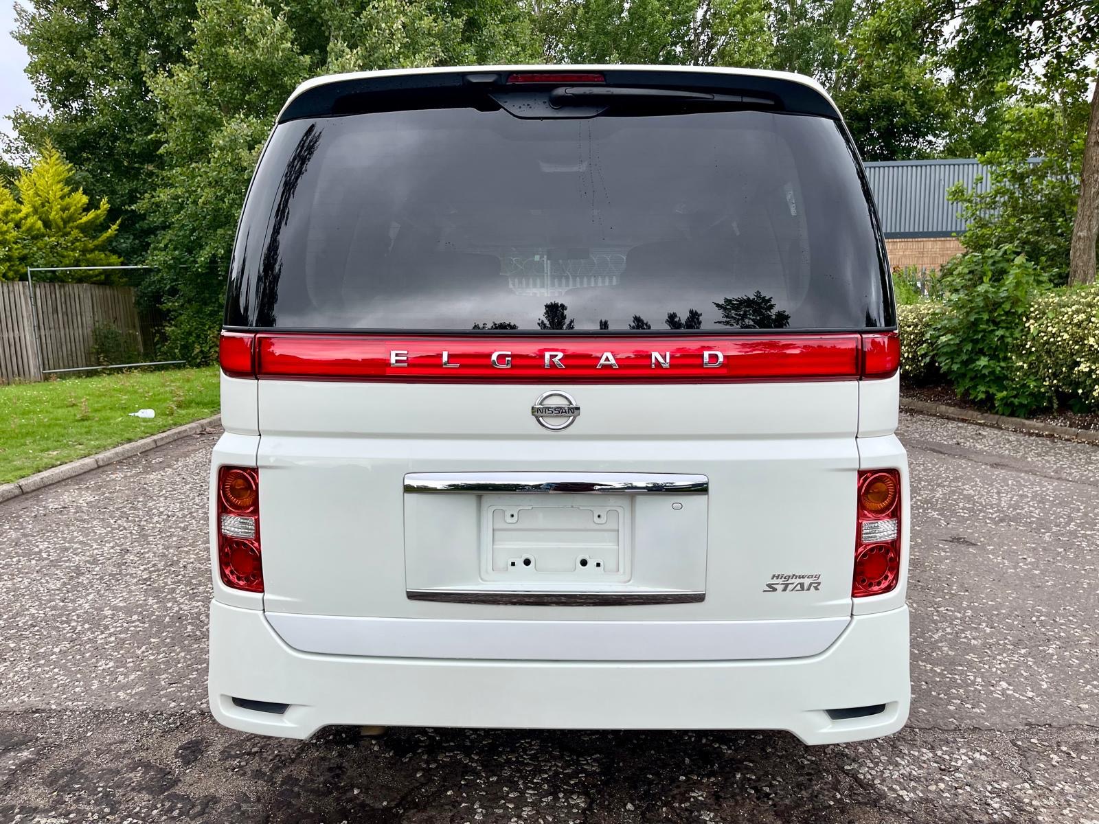 2006 NISSAN ELGRAND HIGHWAY STAR FRESH IMPORT AUTO 8 SEATS MPV 4 GRADE LOW MILEAGE