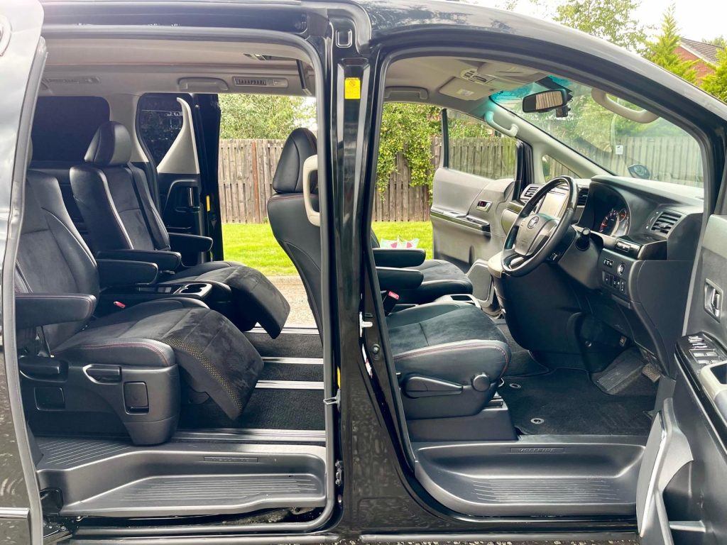2012 TOYOTA VELLFIRE FRESH IMPORT GOLDEN EYE 11 2.4 AUTO 7 SEATS MPV 4/B GRADE