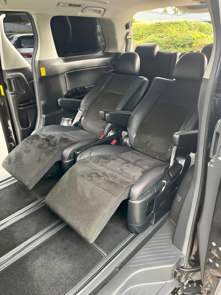 2012 TOYOTA VELLFIRE FRESH IMPORT GOLDEN EYE 11 2.4 AUTO 7 SEATS MPV 4/B GRADE