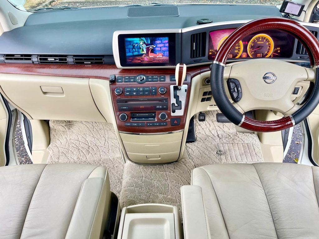 2007 NISSAN ELGRAND XL FRESH IMPORT AUTO 7 SEATS MPV 4/B GRADE CRUISE CURTAINS S.ROOF ULEZ
