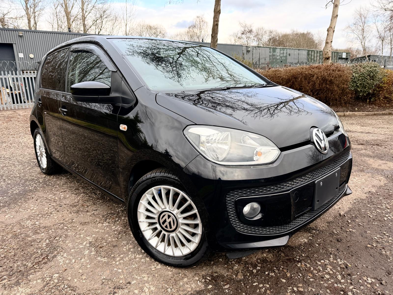 2013 FRESH IMPORT VOLKSWAGEN UP! 1.0 5DR HATCHBACK PETROL AUTOMATIC LOW MILLAGE ULEZ 4 GRADE HEATED SEATS