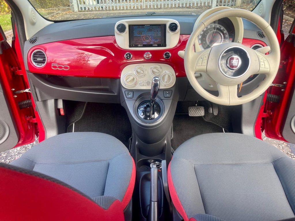 2015 FIAT 500 Fresh Import 1.2 Lounge Hatchback Petrol Automatic Reverse Camera