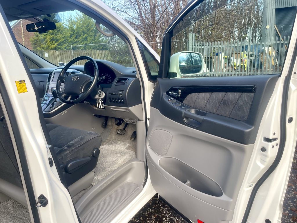 2007 TOYOTA ALPHARD FRESH IMPORT V PLATINUM 2.4 AUTO 7 SEATS MPV PETROL 4 GRADE ULEZ