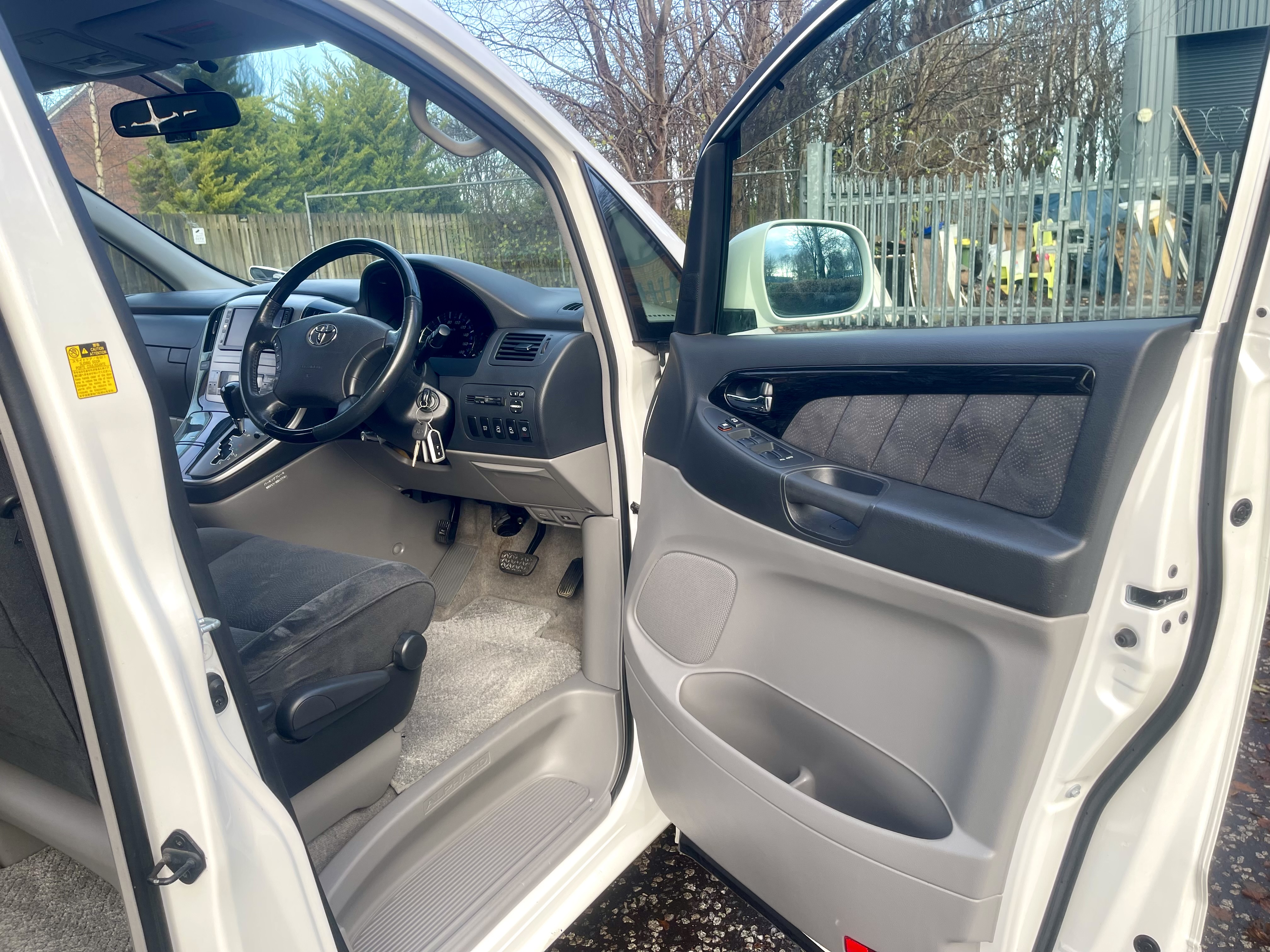 2007 TOYOTA ALPHARD FRESH IMPORT V PLATINUM 2.4 AUTO 7 SEATS MPV PETROL 4 GRADE ULEZ