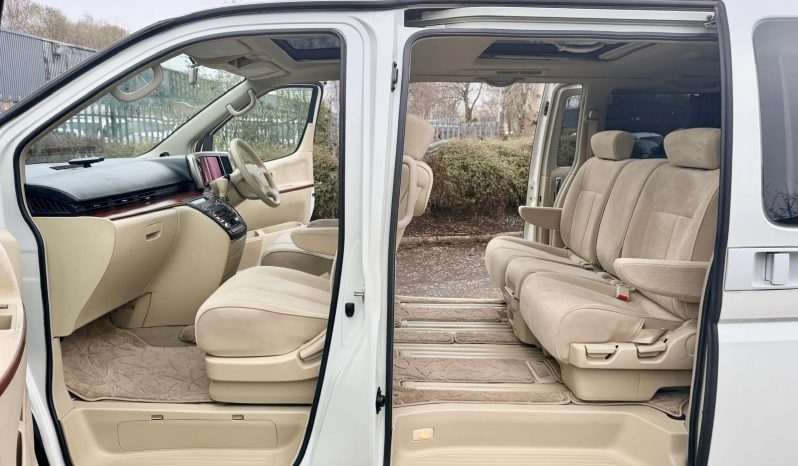 2005 NISSAN ELGRAND HIGHWAY STAR FRESH IMPORT 4WD AUTO 8 SEATS MPV 4 GRADE SUNROOF CURTAINS full
