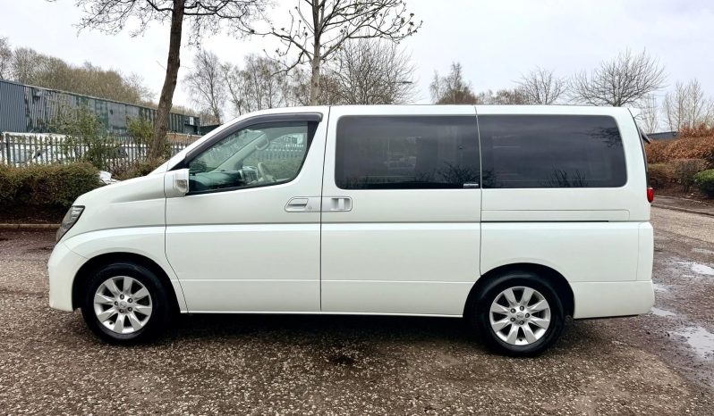 2005 NISSAN ELGRAND HIGHWAY STAR FRESH IMPORT 4WD AUTO 8 SEATS MPV 4 GRADE SUNROOF CURTAINS full