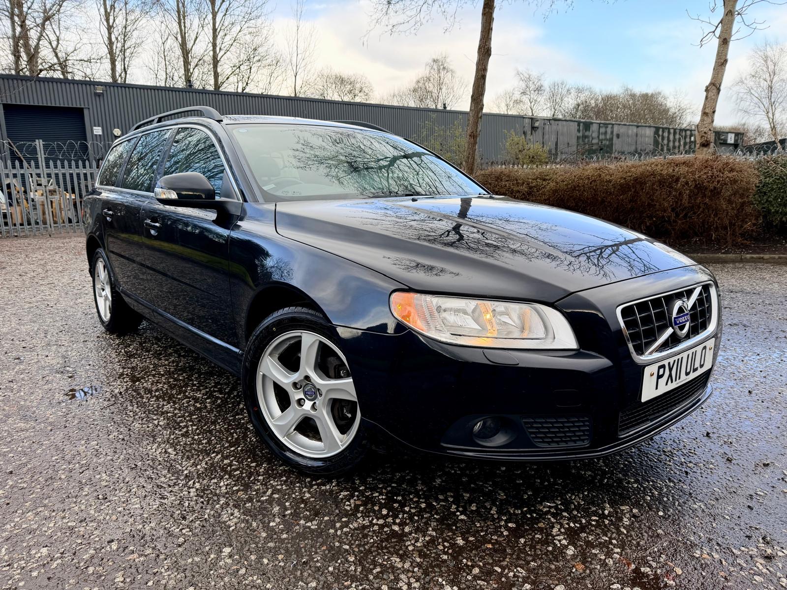2011 VOLVO V70 D3 [163] SE 5dr Geartronic 2.0 Litre Diesel Automatic Leather