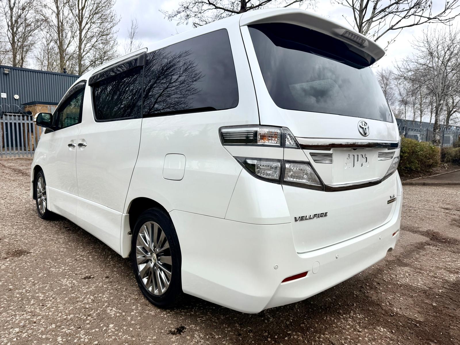 2014 TOYOTA VELLFIRE FRESH IMPORT GOLDEN EYE 11 3.5 V6 AUTO 7 SEATS MPV 4/B GRADE LOW MILES ULEZ