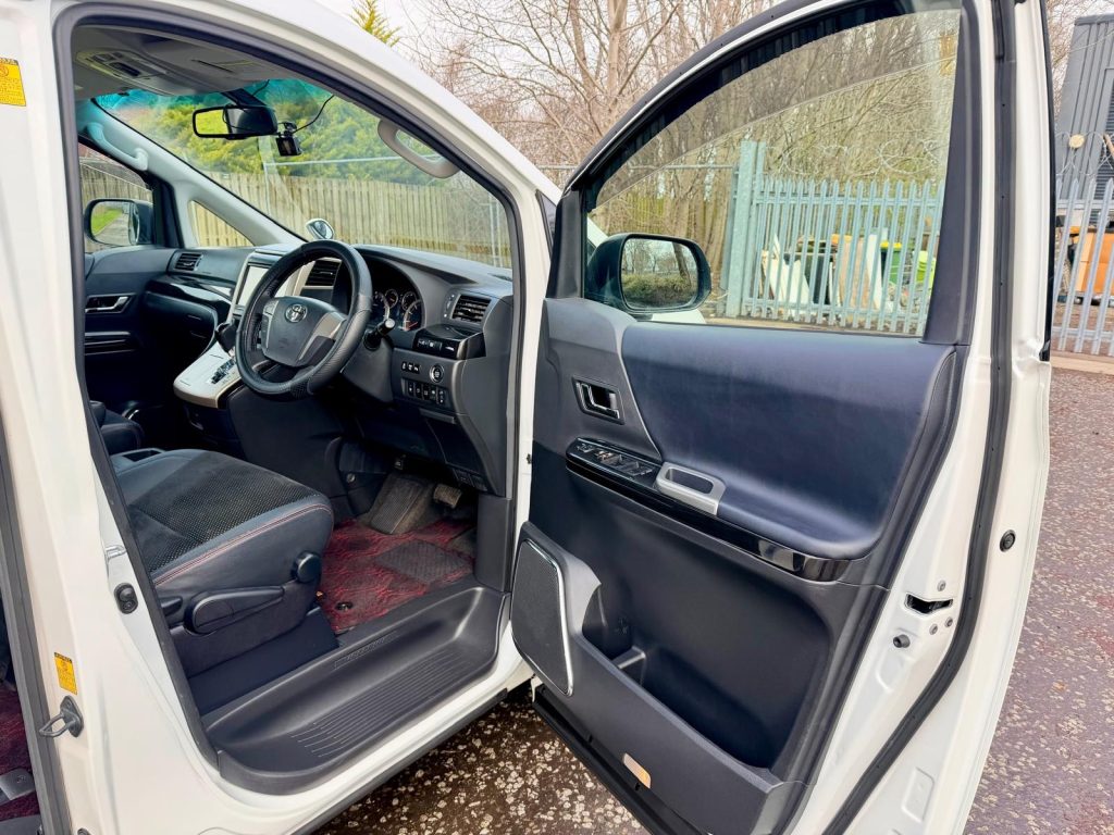 2014 TOYOTA VELLFIRE FRESH IMPORT GOLDEN EYE 11 3.5 V6 AUTO 7 SEATS MPV 4/B GRADE LOW MILES ULEZ