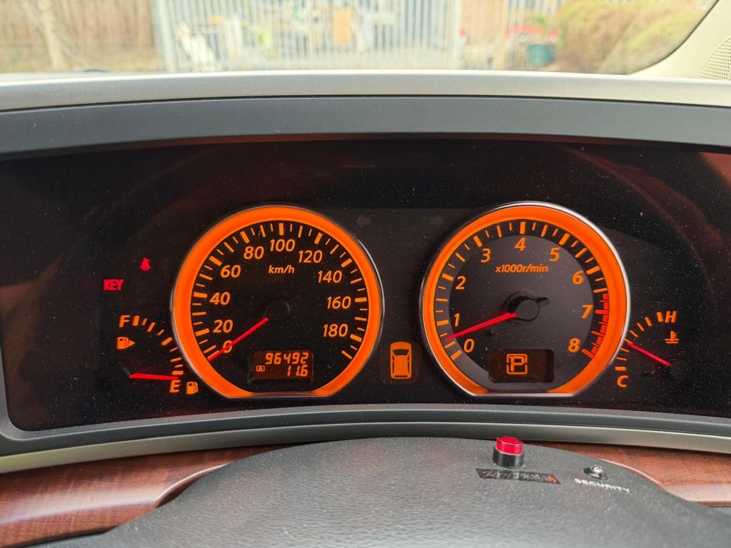 2007 NISSAN ELGRAND FRESH IMPORT HIGHWAY STAR AUTO 8 SEATS MPV 4 GRADE ULEZ