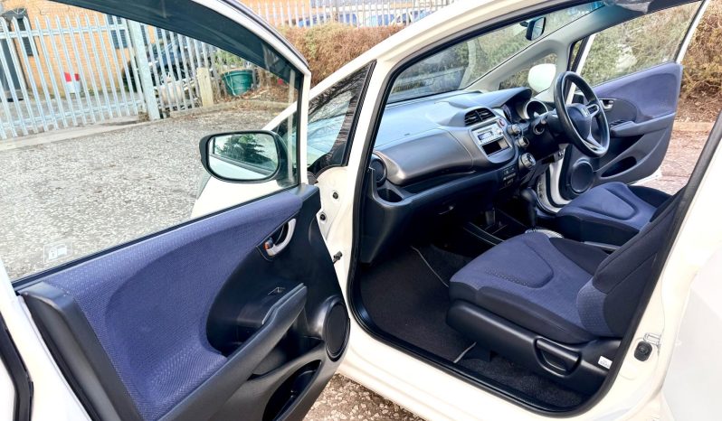 2009 HONDA FIT ( JAZZ ) FRESH IMPORT 1.3 AUTOMATIC 5 DOOR HATCHBACK LOW MILEAGE ULEZ full