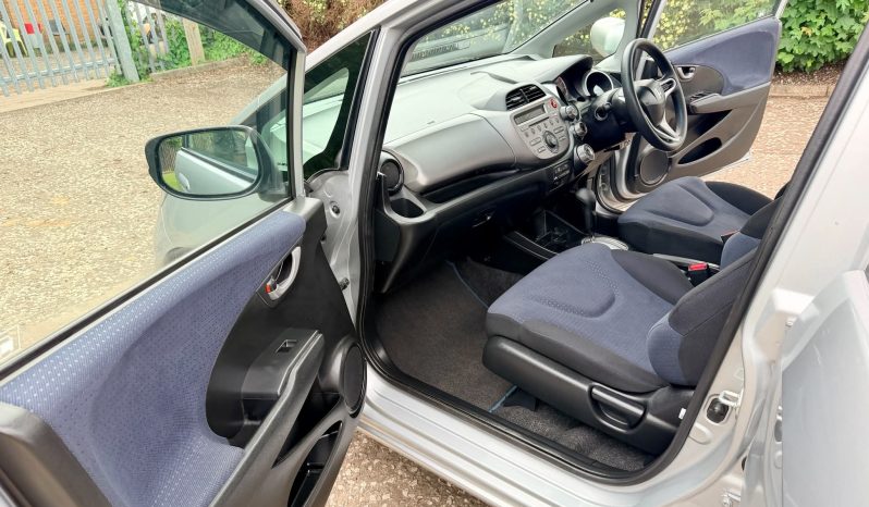 2010 HONDA FIT ( JAZZ ) FRESH IMPORT G EDITION 1.3 AUTO HATCHBACK LOW MILLAGE 4/B GRADE ULEZ full