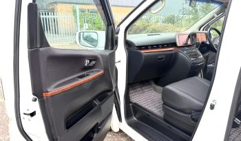 2006 NISSAN ELGRAND FRESH IMPORT 3.5 V6 AUTO 8 SEATS MPV 4/B GRADE TWIN SUNROOF full