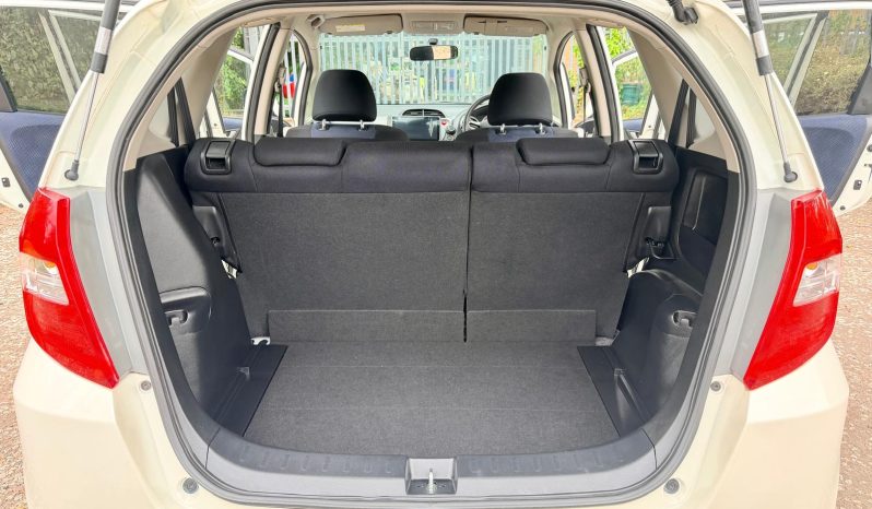 2011 HONDA FIT ( JAZZ ) FRESH IMPORT G SMART EDITION 1.3 AUTOMATIC HATCHBACK LOW MILES CARPLAY 4 GRADE full