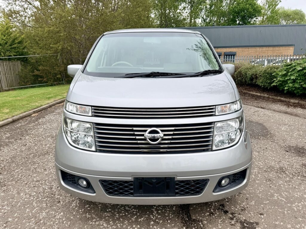 2003/12 NISSAN ELGRAND FRESH IMPORT WITH DISABLE SEAT 4WD AUTO 8 SEATS MPV 4/B GRADE CURTAINS