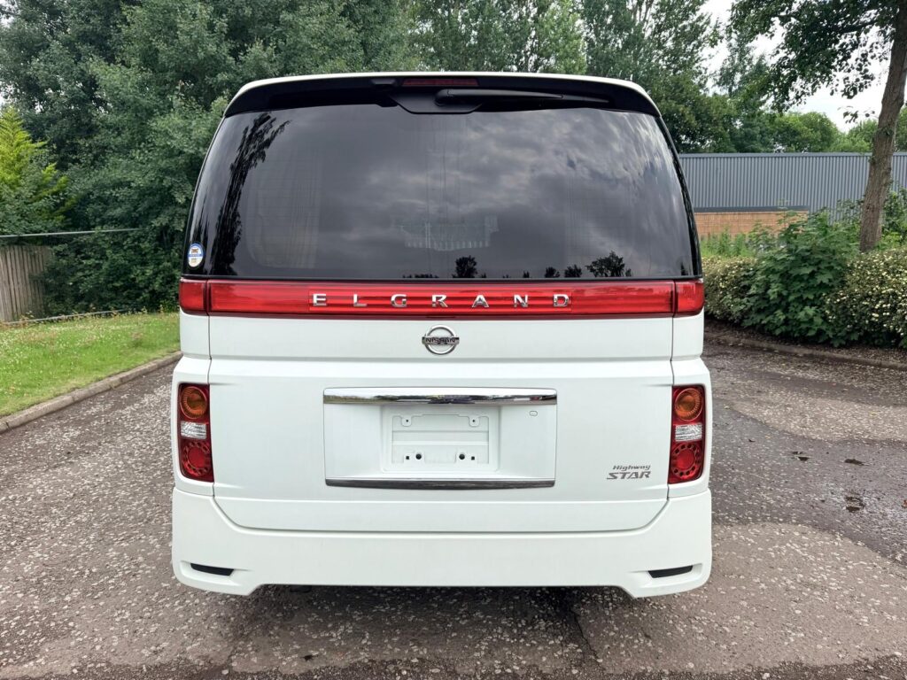 2005 NISSAN ELGRAND HIGHWAY STAR FRESH IMPORT 4WD AUTO 8 SEATS MPV 4/B GRADE CURTAINS